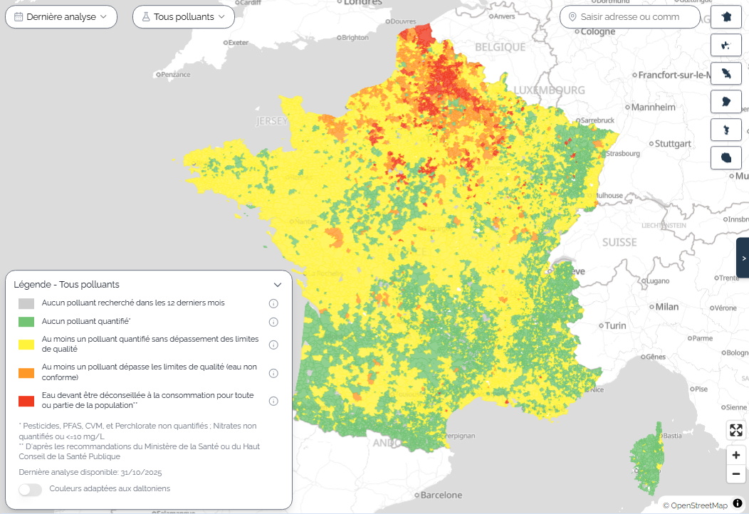 Capture d'écran de la carte interactive, l'eau est globalement beaucoup plus polluée dans le nord de la France que dans le sud