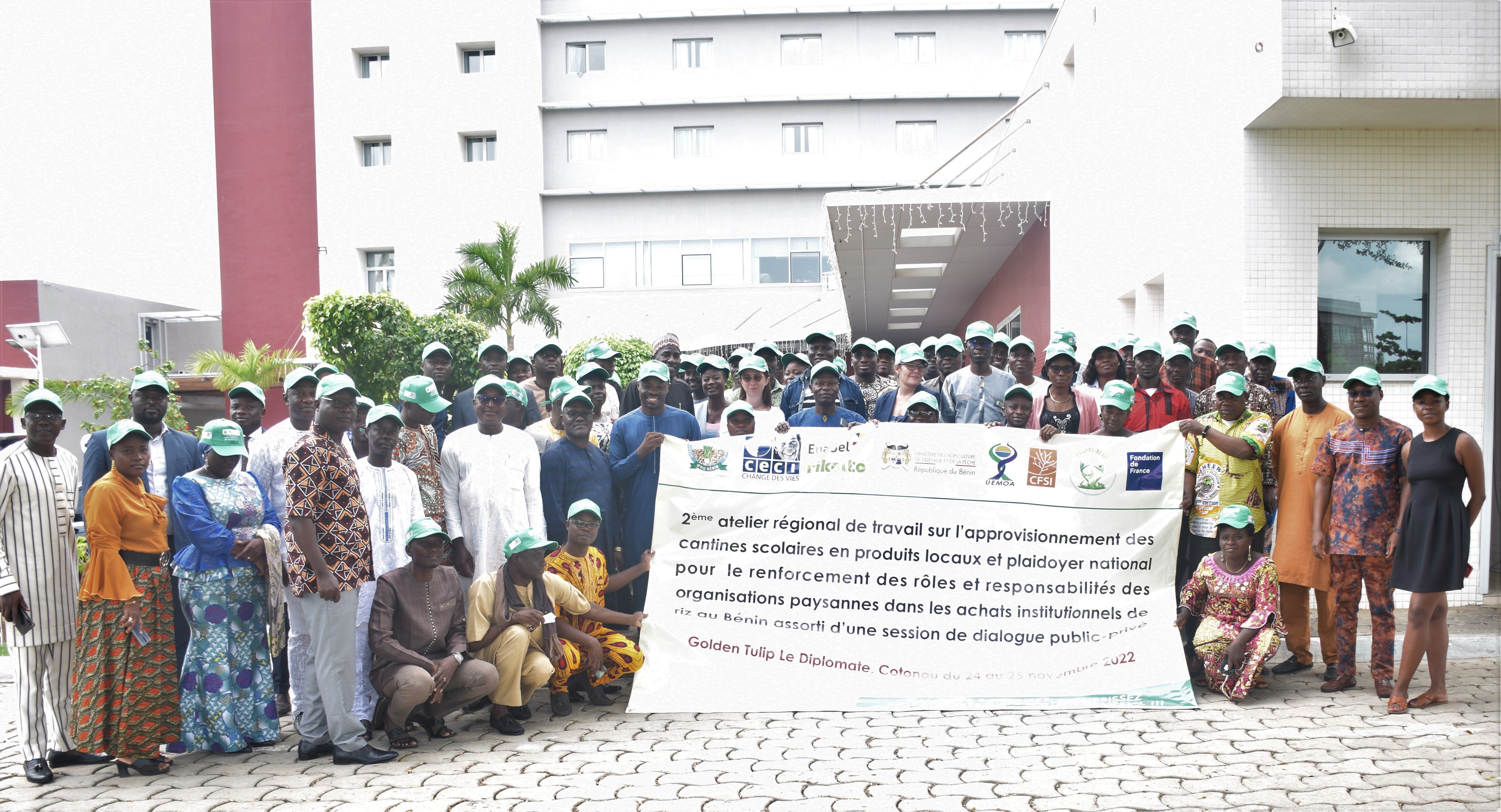 Participants au 2ème atelier régional sur l'approvisionnement des cantines scolaires en produits locaux 