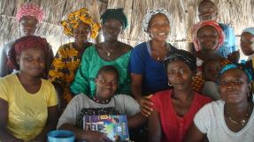Groupement d'étuveuses Mounafanyi ("utilité" en langue soussou) © H.Basquin