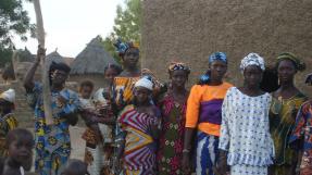 Photo jeunes filles Maruntera, Diéma, Mali © Hélène Basquin